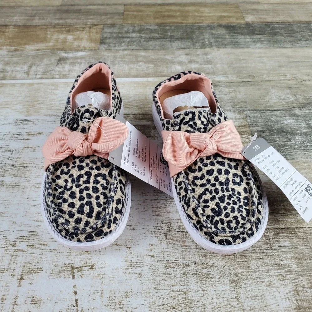 HEY DUDE Wendy Bow Print Kids Loafer Shoes Sz 13 C13 Leopard White Round Toe